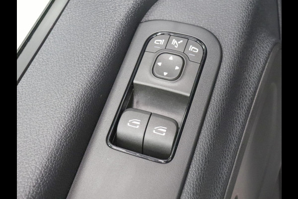 Mercedes-Benz Sprinter 315 CDI Automaat L2H2 PRO Airco MBUX Navigatie Adaptive Cruise Control Leder PDC VA + Camera Trekhaak 3500kg Comfortstoel