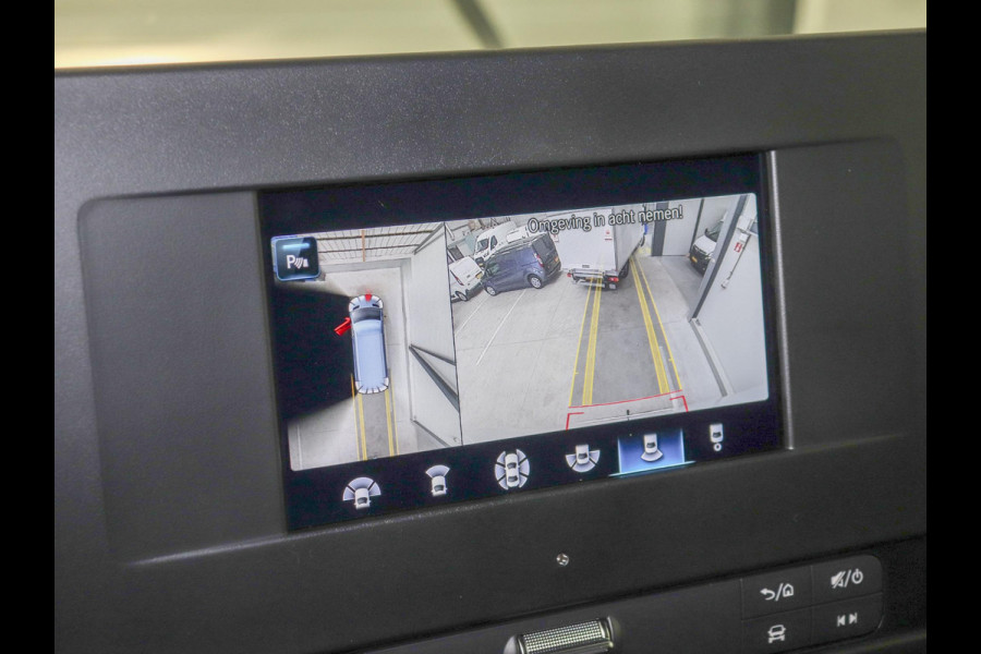 Mercedes-Benz Sprinter 315 CDI Automaat L2H2 PRO Airco MBUX Navigatie Adaptive Cruise Control Leder PDC VA + Camera Trekhaak 3500kg Comfortstoel