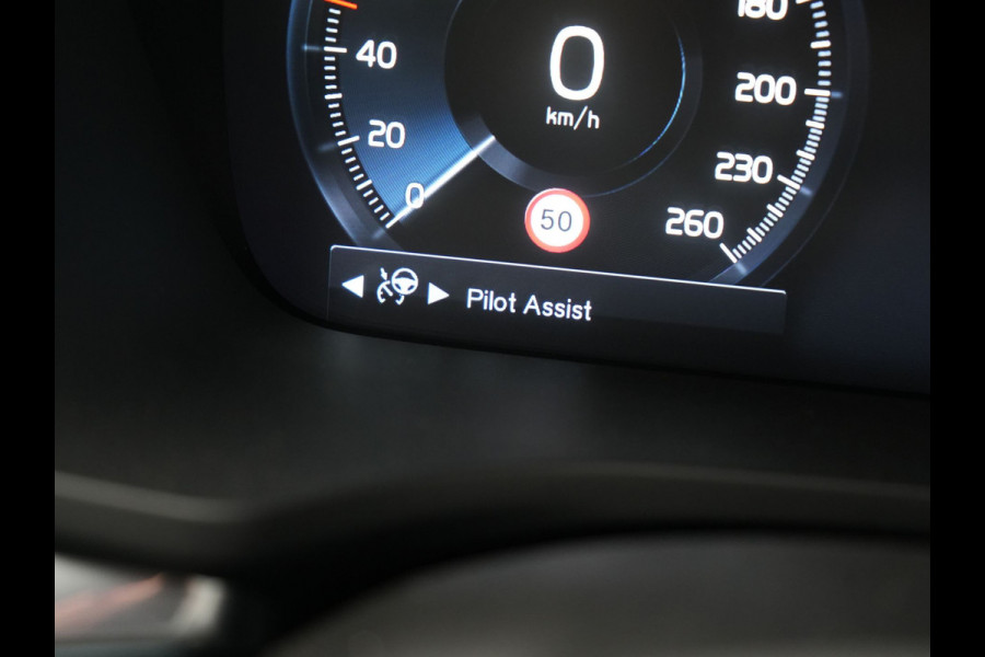 Volvo S60 T8 AWD R Design Polestar Engineerd PHEV 405pk Dealer O.H. | Panodak | Adaptive Cruise | Camera | Harman / Kardon | Lederen Sportstoelen Memory & Verwarmd | Keyless | Stuur Verwarmd | Apple Carplay | Navigatie | DAB | Plug In Hybrid |