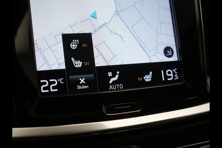 Volvo S60 T8 AWD R Design Polestar Engineerd PHEV 405pk Dealer O.H. | Panodak | Adaptive Cruise | Camera | Harman / Kardon | Lederen Sportstoelen Memory & Verwarmd | Keyless | Stuur Verwarmd | Apple Carplay | Navigatie | DAB | Plug In Hybrid |