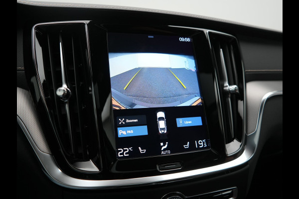 Volvo S60 T8 AWD R Design Polestar Engineerd PHEV 405pk Dealer O.H. | Panodak | Adaptive Cruise | Camera | Harman / Kardon | Lederen Sportstoelen Memory & Verwarmd | Keyless | Stuur Verwarmd | Apple Carplay | Navigatie | DAB | Plug In Hybrid |