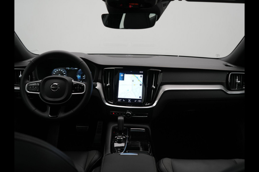 Volvo S60 T8 AWD R Design Polestar Engineerd PHEV 405pk Dealer O.H. | Panodak | Adaptive Cruise | Camera | Harman / Kardon | Lederen Sportstoelen Memory & Verwarmd | Keyless | Stuur Verwarmd | Apple Carplay | Navigatie | DAB | Plug In Hybrid |