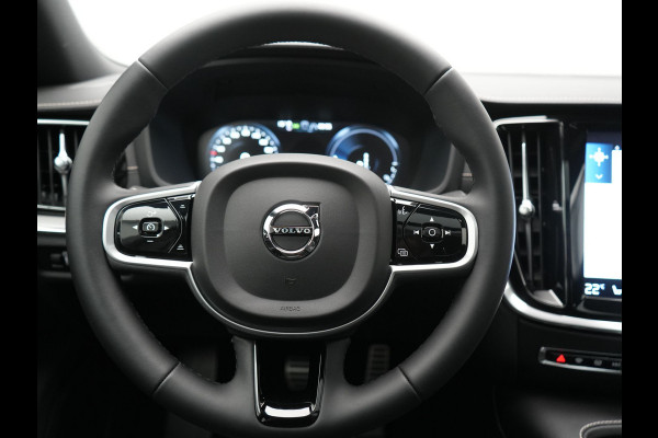 Volvo S60 T8 AWD R Design Polestar Engineerd PHEV 405pk Dealer O.H. | Panodak | Adaptive Cruise | Camera | Harman / Kardon | Lederen Sportstoelen Memory & Verwarmd | Keyless | Stuur Verwarmd | Apple Carplay | Navigatie | DAB | Plug In Hybrid |