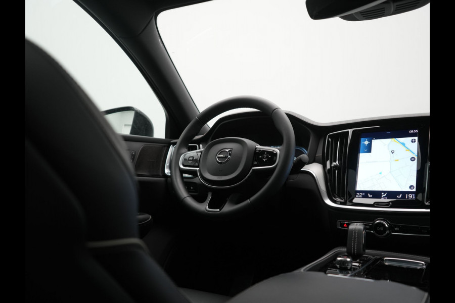 Volvo S60 T8 AWD R Design Polestar Engineerd PHEV 405pk Dealer O.H. | Panodak | Adaptive Cruise | Camera | Harman / Kardon | Lederen Sportstoelen Memory & Verwarmd | Keyless | Stuur Verwarmd | Apple Carplay | Navigatie | DAB | Plug In Hybrid |