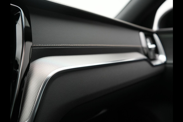 Volvo S60 T8 AWD R Design Polestar Engineerd PHEV 405pk Dealer O.H. | Panodak | Adaptive Cruise | Camera | Harman / Kardon | Lederen Sportstoelen Memory & Verwarmd | Keyless | Stuur Verwarmd | Apple Carplay | Navigatie | DAB | Plug In Hybrid |