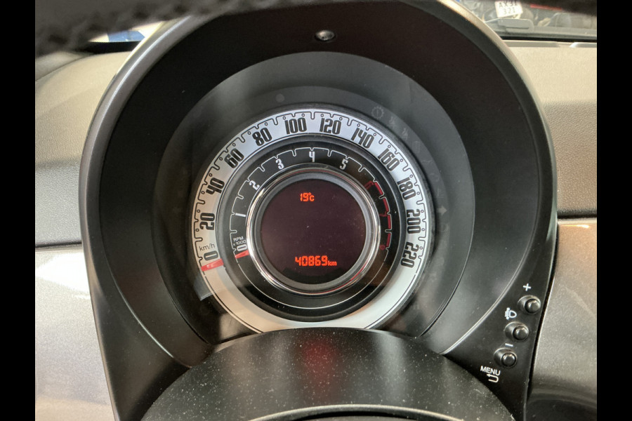 Fiat 500 1.0 70 pk Hybrid Cruise Control, Apple Carplay, Bluetooth, Parkeersensoren achter