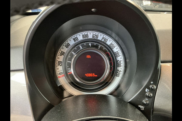 Fiat 500 1.0 70 pk Hybrid Cruise Control, Apple Carplay, Bluetooth, Parkeersensoren achter