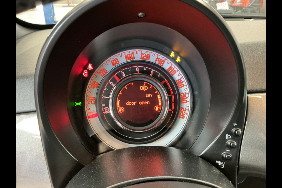 Fiat 500 1.0 70 pk Hybrid Cruise Control, Apple Carplay, Bluetooth, Parkeersensoren achter