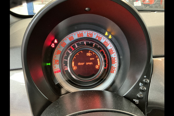 Fiat 500 1.0 70 pk Hybrid Cruise Control, Apple Carplay, Bluetooth, Parkeersensoren achter