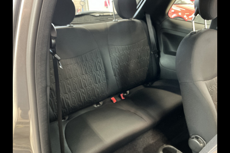 Fiat 500 1.0 70 pk Hybrid Cruise Control, Apple Carplay, Bluetooth, Parkeersensoren achter