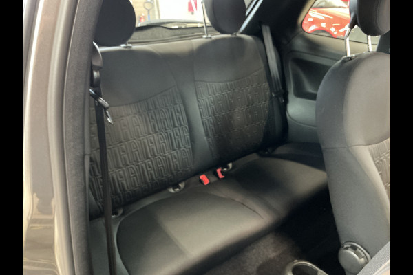 Fiat 500 1.0 70 pk Hybrid Cruise Control, Apple Carplay, Bluetooth, Parkeersensoren achter