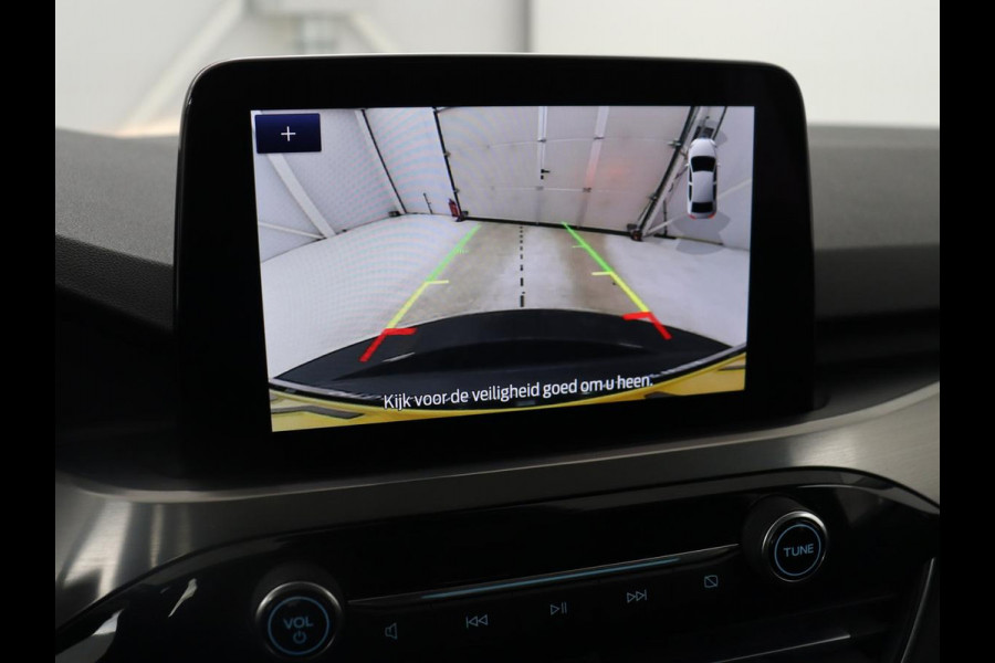 Ford Kuga 2.5 PHEV Titanium | SOH 89,2% | Carplay | Camera | Digital Cockpit | Navigatie | Parkeerhulp | Climate control | Bluetooth | Cruise control | LED | Plug In