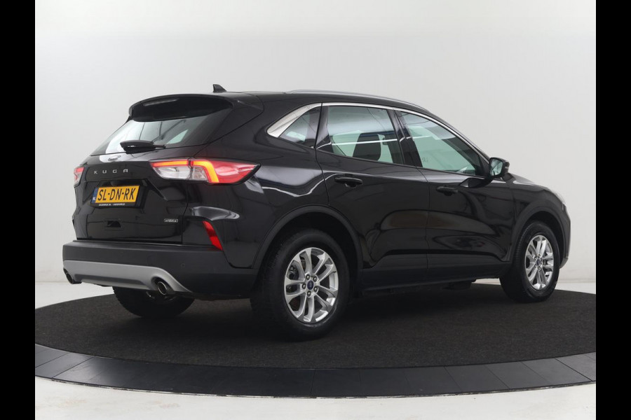 Ford Kuga 2.5 PHEV Titanium | SOH 89,2% | Carplay | Camera | Digital Cockpit | Navigatie | Parkeerhulp | Climate control | Bluetooth | Cruise control | LED | Plug In