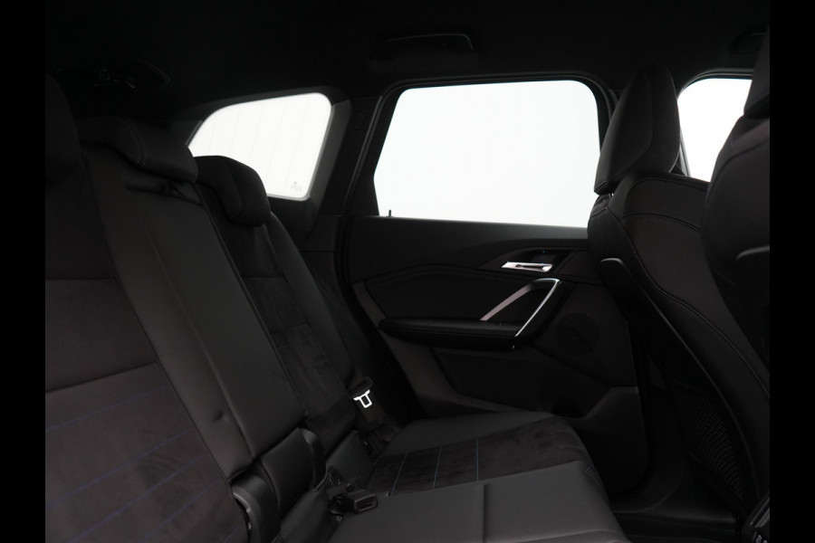 BMW X1 xDrive25e M Sport PHEV 245pk Dealer O.H. | Trekhaak Af Fabriek | Camera | Alcantara Sportstoelen Memory & Verwarmd | Adaptief Onderstel | Keyless | Sfeerverlichting | Adaptive LED | Widescreen Navi | DAB | Plug In Hybrid |