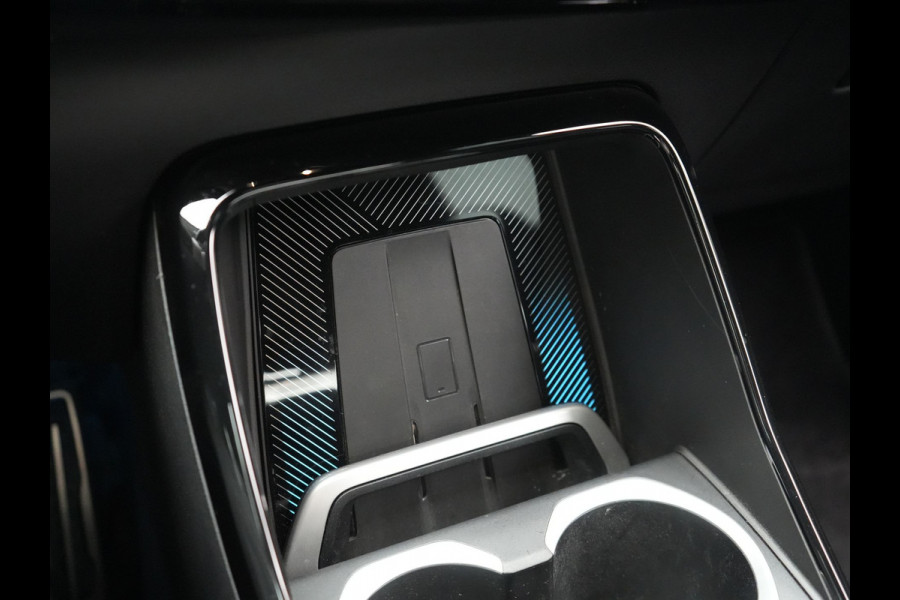 BMW X1 xDrive25e M Sport PHEV 245pk Dealer O.H. | Trekhaak Af Fabriek | Camera | Alcantara Sportstoelen Memory & Verwarmd | Adaptief Onderstel | Keyless | Sfeerverlichting | Adaptive LED | Widescreen Navi | DAB | Plug In Hybrid |