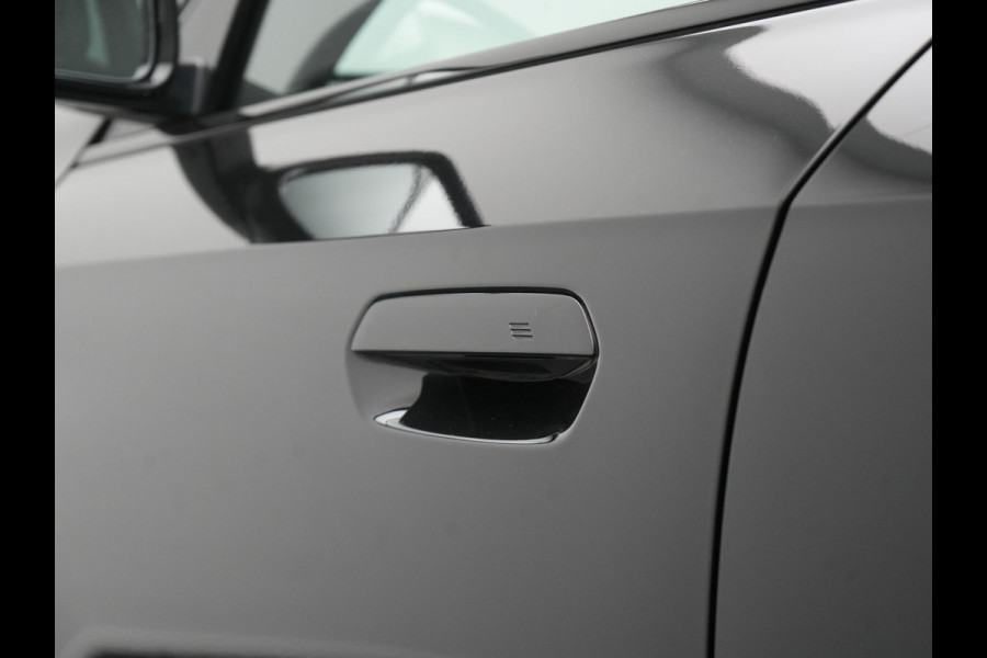 BMW X1 xDrive25e M Sport PHEV 245pk Dealer O.H. | Trekhaak Af Fabriek | Camera | Alcantara Sportstoelen Memory & Verwarmd | Adaptief Onderstel | Keyless | Sfeerverlichting | Adaptive LED | Widescreen Navi | DAB | Plug In Hybrid |