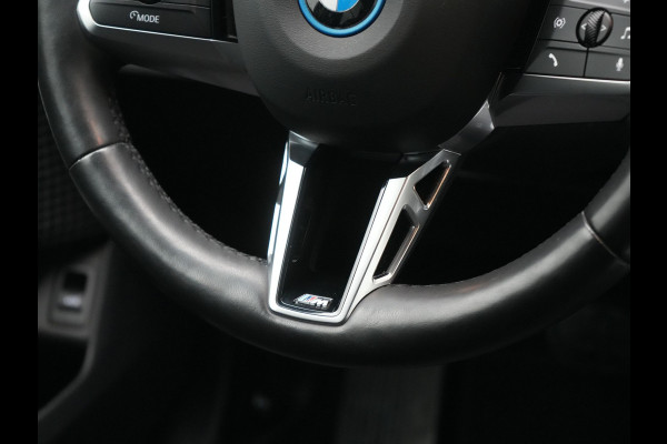 BMW X1 xDrive25e M Sport PHEV 245pk Dealer O.H. | Trekhaak Af Fabriek | Camera | Alcantara Sportstoelen Memory & Verwarmd | Adaptief Onderstel | Keyless | Sfeerverlichting | Adaptive LED | Widescreen Navi | DAB | Plug In Hybrid |