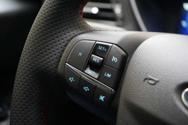 Ford Kuga 2.5 PHEV ST-Line | SoH 87,4% | Carplay | Winter-pack | Parkeersensoren | Keyless | Lm velgen