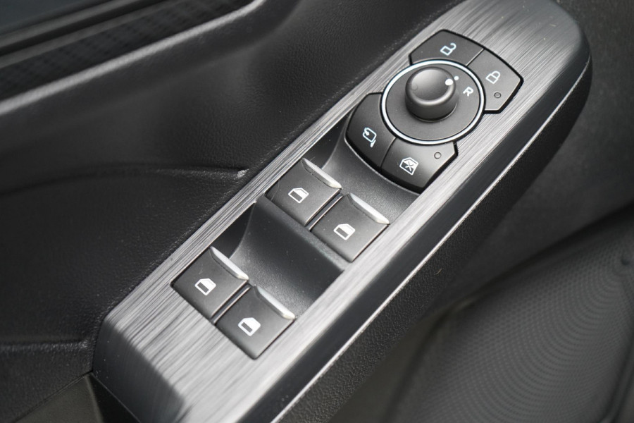 Ford Kuga 2.5 PHEV ST-Line | SoH 100% | Navigatie | Stoelverwarming | Keyless | Achteruitrijcamera