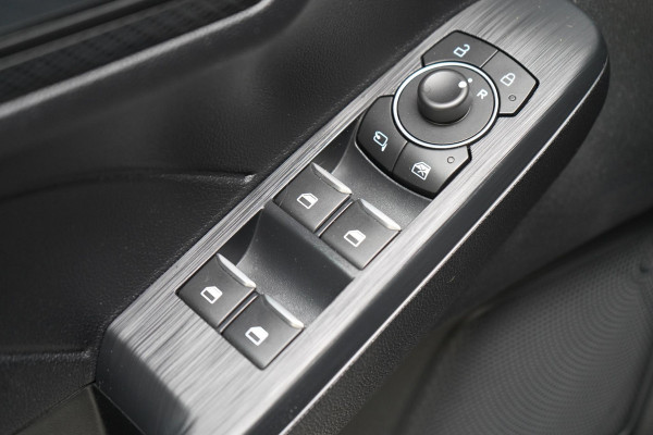 Ford Kuga 2.5 PHEV ST-Line | SoH 100% | Navigatie | Stoelverwarming | Keyless | Achteruitrijcamera