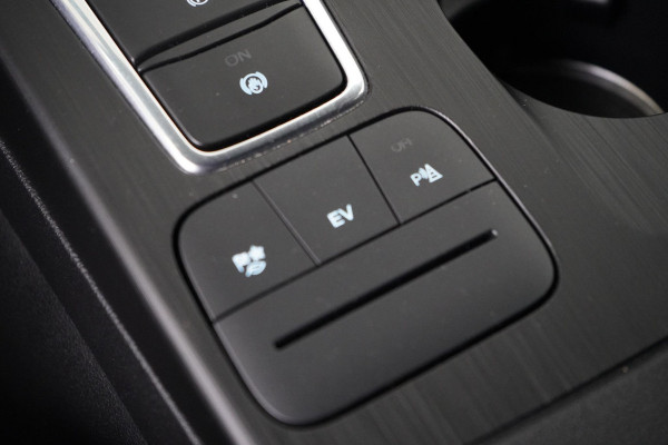 Ford Kuga 2.5 PHEV ST-Line | SoH 100% | Navigatie | Stoelverwarming | Keyless | Achteruitrijcamera