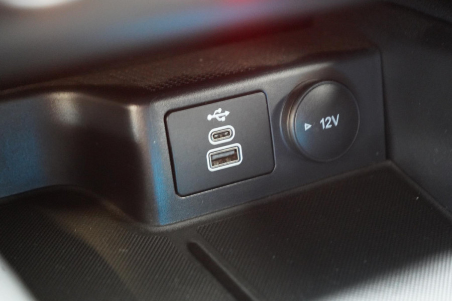 Ford Kuga 2.5 PHEV ST-Line | SoH 100% | Navigatie | Stoelverwarming | Keyless | Achteruitrijcamera