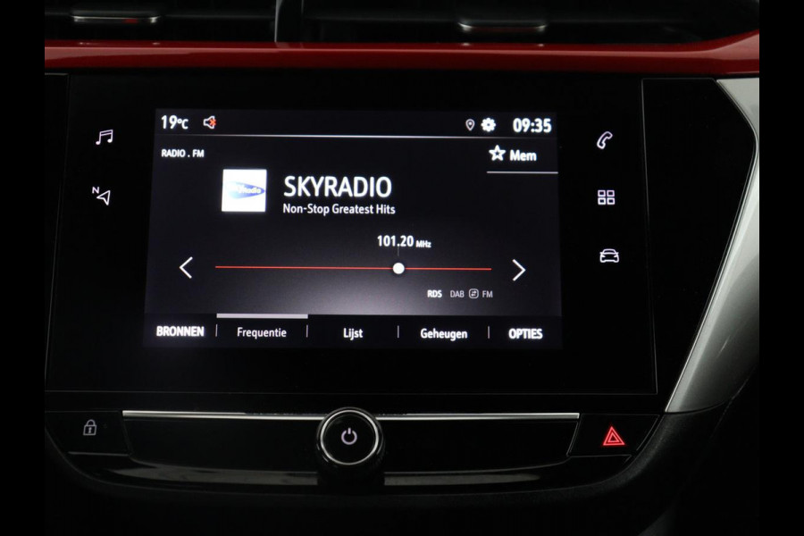 Opel Corsa 1.2 Level 4 GS Line | Carplay | Camera | Side Assist | Cruise Control | Getint glas | Sportstoelen | Airco | Bluetooth | DAB | Full LED | Parkeerhulp