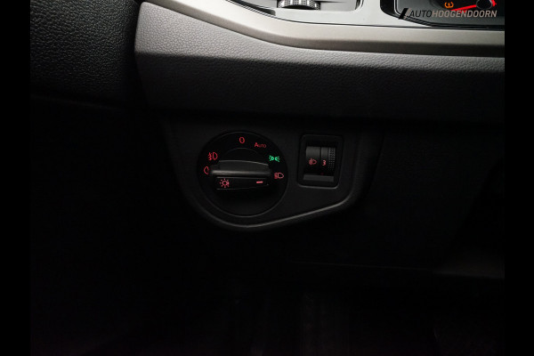 Volkswagen Polo 1.0 TSI DSG Comfortline Business Sport (APPLE CARPLAY,PARKEERSENSOREN,LM-VELGEN,ADAPTIVE,CLIMATE,TOPCONDITIE)