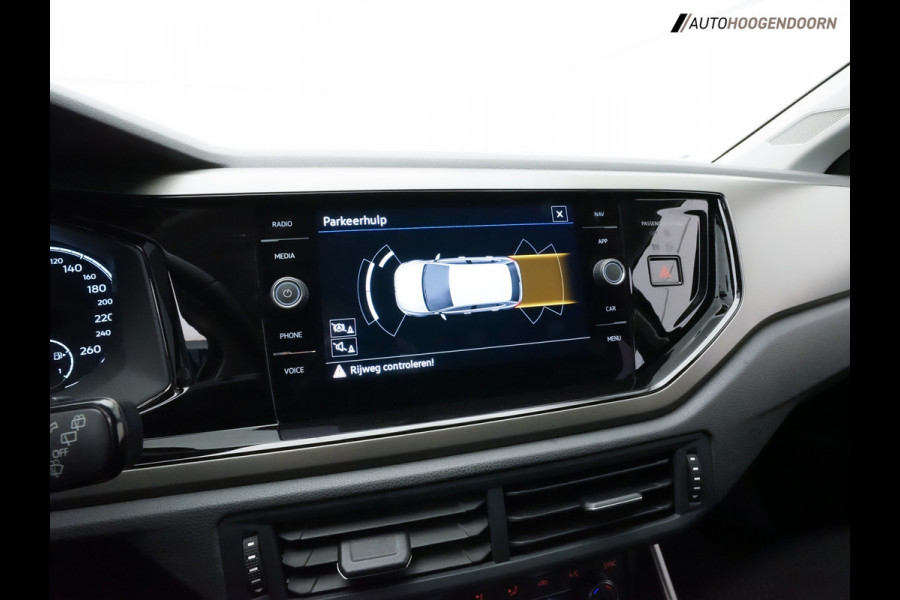 Volkswagen Polo 1.0 TSI DSG Comfortline Business Sport (APPLE CARPLAY,PARKEERSENSOREN,LM-VELGEN,ADAPTIVE,CLIMATE,TOPCONDITIE)