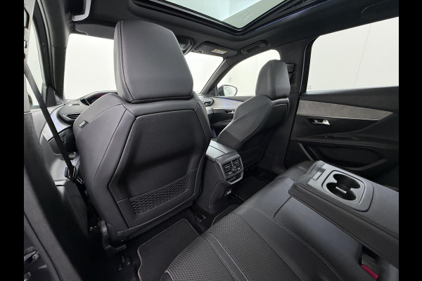 Peugeot 3008 1.6 HYbrid4 300 GT RIJKLAARPRIJS INC. 12MND BOVAG GARANTIE | PANORAMADAK| ADAPTIVE CRUISE CONTROL| STANDKACHEL| CAMERA VOOR + ACHTER|