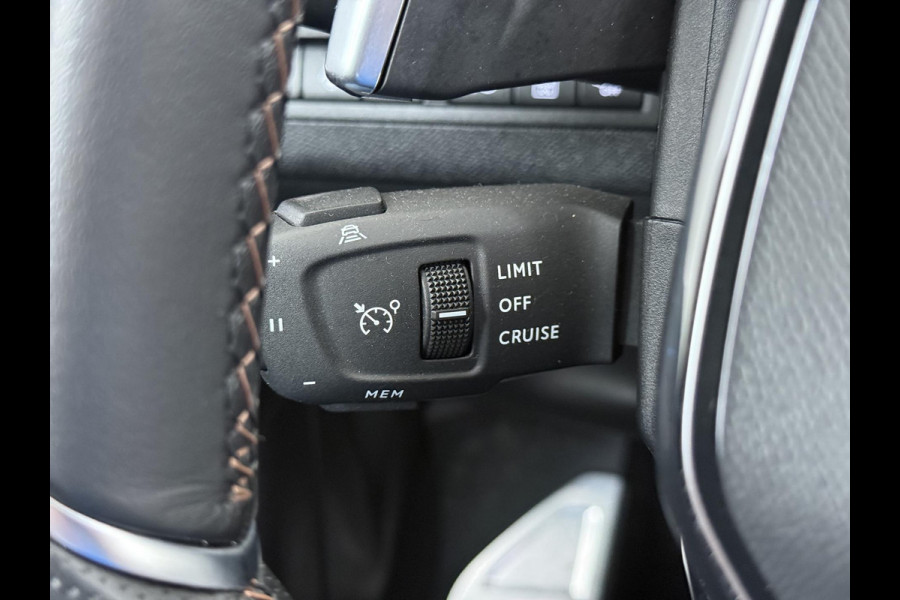 Peugeot 3008 1.6 HYbrid4 300 GT RIJKLAARPRIJS INC. 12MND BOVAG GARANTIE | PANORAMADAK| ADAPTIVE CRUISE CONTROL| STANDKACHEL| CAMERA VOOR + ACHTER|