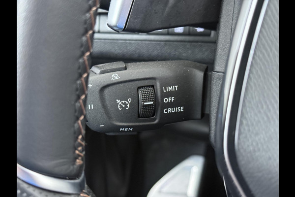 Peugeot 3008 1.6 HYbrid4 300 GT RIJKLAARPRIJS INC. 12MND BOVAG GARANTIE | PANORAMADAK| ADAPTIVE CRUISE CONTROL| STANDKACHEL| CAMERA VOOR + ACHTER|
