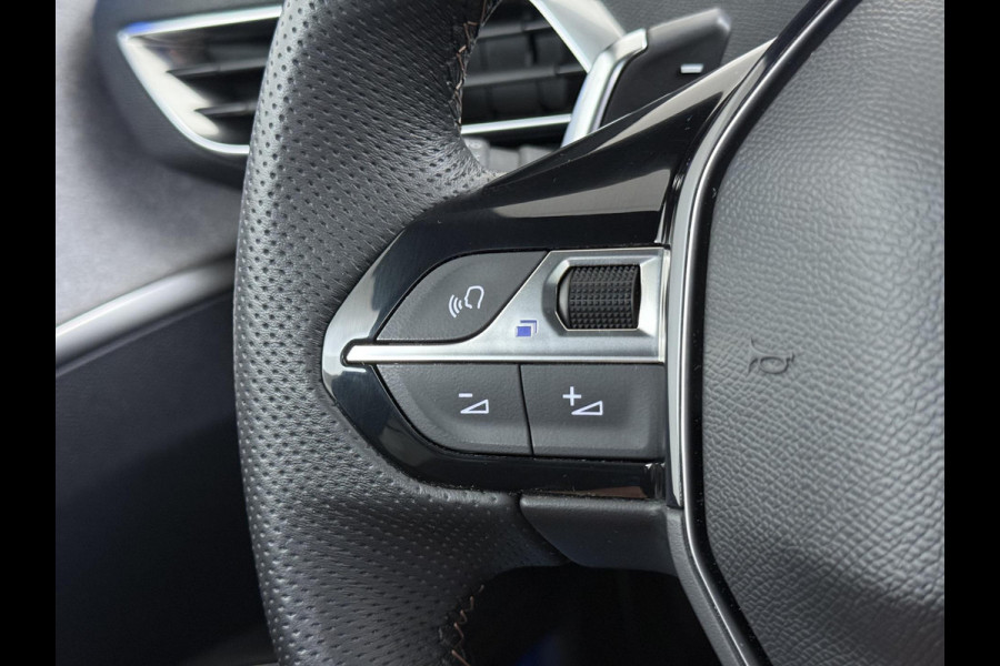 Peugeot 3008 1.6 HYbrid4 300 GT RIJKLAARPRIJS INC. 12MND BOVAG GARANTIE | PANORAMADAK| ADAPTIVE CRUISE CONTROL| STANDKACHEL| CAMERA VOOR + ACHTER|