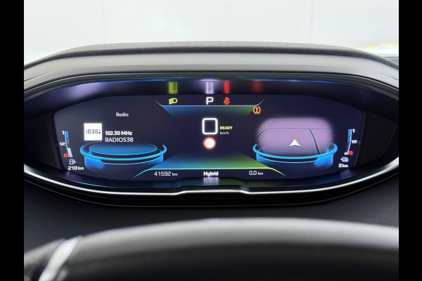 Peugeot 3008 1.6 HYbrid4 300 GT RIJKLAARPRIJS INC. 12MND BOVAG GARANTIE | PANORAMADAK| ADAPTIVE CRUISE CONTROL| STANDKACHEL| CAMERA VOOR + ACHTER|