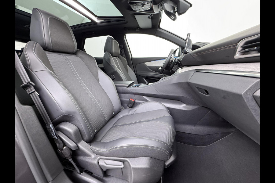 Peugeot 3008 1.6 HYbrid4 300 GT RIJKLAARPRIJS INC. 12MND BOVAG GARANTIE | PANORAMADAK| ADAPTIVE CRUISE CONTROL| STANDKACHEL| CAMERA VOOR + ACHTER|