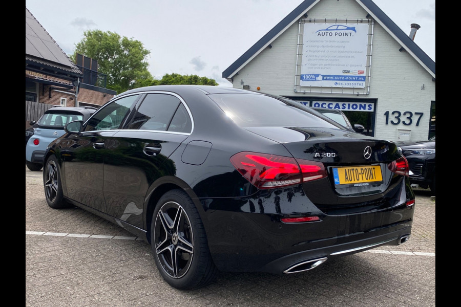 Mercedes-Benz A-Klasse 200 AUTOMAAT/WIDESCREEN/CAMERA/18INCH AMG