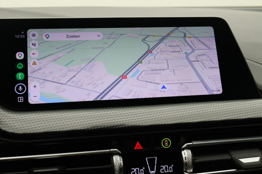 BMW 1-serie 118i Executive Edition Virtual Cockpit, Cruise, Apple Carplay, LED, Rijstrooksensor, Trekhaak, 17''