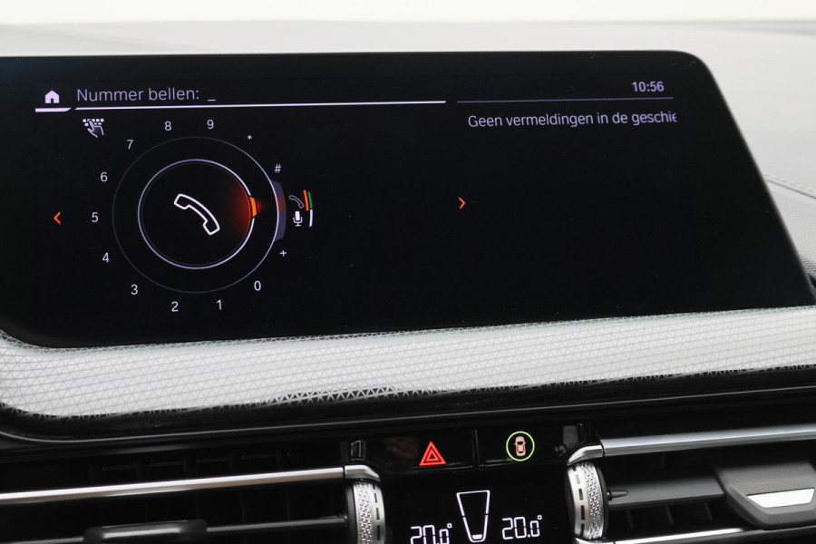 BMW 1-serie 118i Executive Edition Virtual Cockpit, Cruise, Apple Carplay, LED, Rijstrooksensor, Trekhaak, 17''