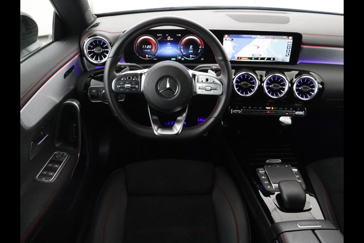 Mercedes-Benz CLA-Klasse Shooting Brake 250e Business Solution AMG Limited | SOH 94,2% | Panoramadak | Stoelverwarming | Matrix LED | Sfeerverlichting | Keyless | Memory | Widescreen | Navigatie | Camera | Park Assist | PHEV | Plug In