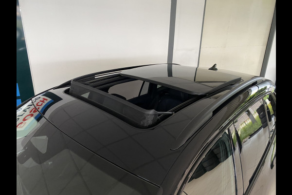 Volkswagen Tiguan 1.5 eHybrid R-Line Edition 272 PK Panoramadak ,  Headup , Trekhaak, Leer , Massage stoelen