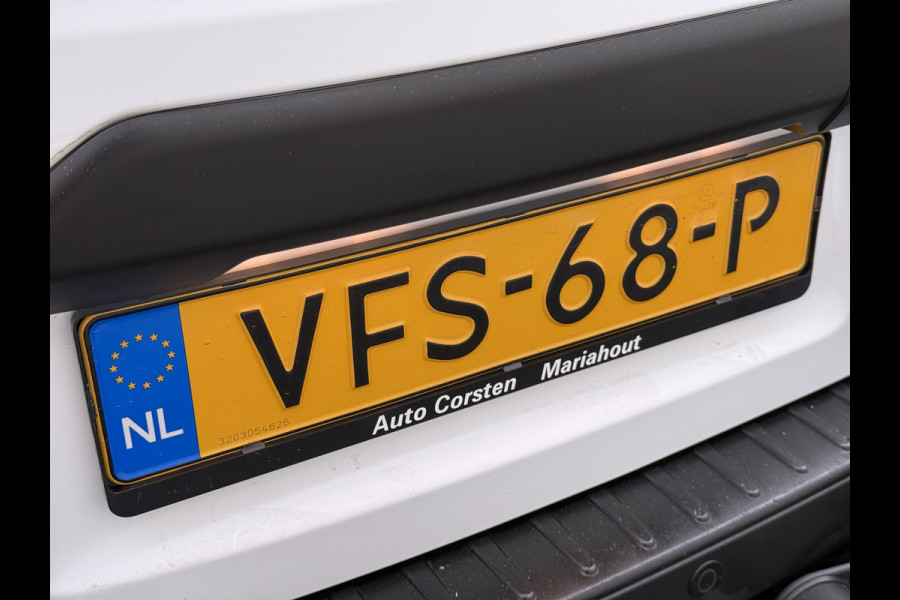 Ford Transit Custom 320 2.0TDCI 130PK L2H1 Camera Trekhaak Stoelverwarming Euro 6 Airco Navi Cruise Control Bluetooth Pdc Trend Sidebars Betonplex Vloer Wandbetimmering Inbouwkasten 2.800KG Trekgewicht Origineel Nederlandse Bus