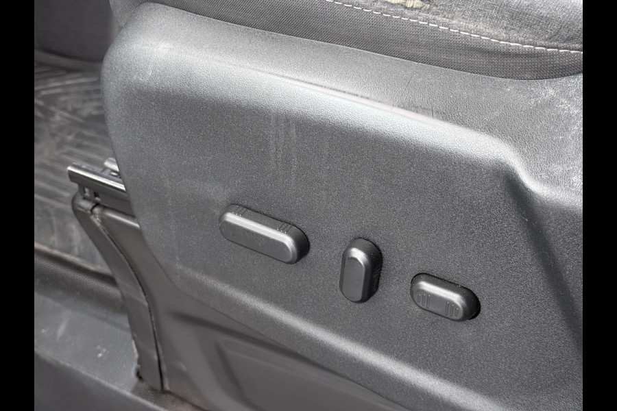 Ford Transit 310 2.0TDCI 130PK L2H2 3-Persoons Navi* Camera Apple Carplay Android Auto Cruise Control Lane Assist Pdc Trend Stoelverwarming Elek.Stoel Wifi DAB Betonplex Vloer Wandbetimmering Schuifdeur 1e Eigenaar Euro 6