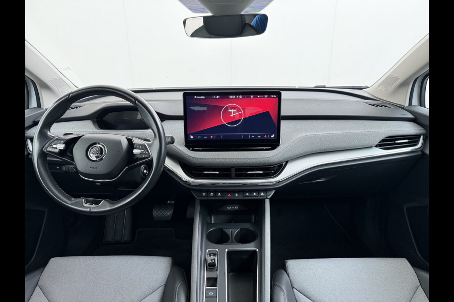 Škoda ENYAQ iV 60 SOH 93% Adap.Cruise Stuur+Stoelverwarming 3-Zone Ecc Camera Apple Carplay Android Auto Navi Pdc Lmv 20" DAB P-Assist Isofix Keyless-Go Verkeersbord detectie File Assist 1e Eigenaar Dealeronderhouden Origineel Nederlandse Auto
