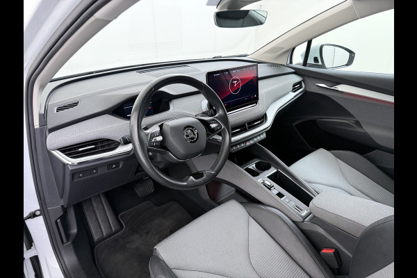 Škoda ENYAQ iV 60 SOH 93% Adap.Cruise Stuur+Stoelverwarming 3-Zone Ecc Camera Apple Carplay Android Auto Navi Pdc Lmv 20" DAB P-Assist Isofix Keyless-Go Verkeersbord detectie File Assist 1e Eigenaar Dealeronderhouden Origineel Nederlandse Auto