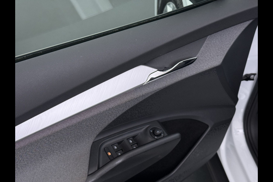 Škoda ENYAQ iV 60 SOH 93% Adap.Cruise Stuur+Stoelverwarming 3-Zone Ecc Camera Apple Carplay Android Auto Navi Pdc Lmv 20" DAB P-Assist Isofix Keyless-Go Verkeersbord detectie File Assist 1e Eigenaar Dealeronderhouden Origineel Nederlandse Auto
