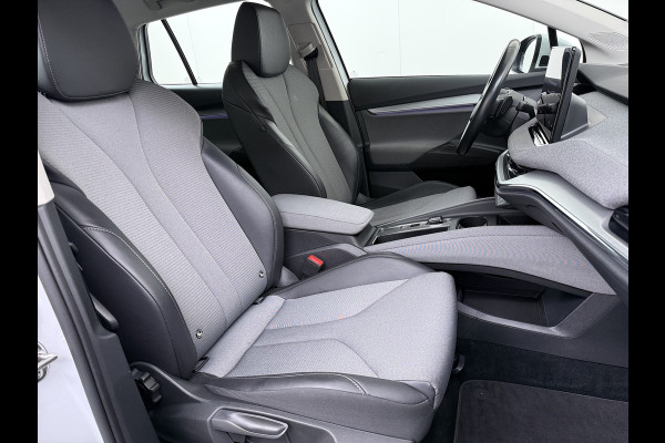 Škoda ENYAQ iV 60 SOH 93% Adap.Cruise Stuur+Stoelverwarming 3-Zone Ecc Camera Apple Carplay Android Auto Navi Pdc Lmv 20" DAB P-Assist Isofix Keyless-Go Verkeersbord detectie File Assist 1e Eigenaar Dealeronderhouden Origineel Nederlandse Auto