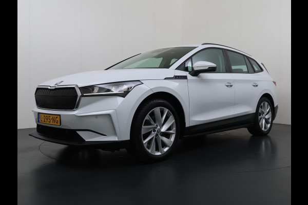 Škoda ENYAQ iV 60 SOH 93% Adap.Cruise Stuur+Stoelverwarming 3-Zone Ecc Camera Apple Carplay Android Auto Navi Pdc Lmv 20" DAB P-Assist Isofix Keyless-Go Verkeersbord detectie File Assist 1e Eigenaar Dealeronderhouden Origineel Nederlandse Auto