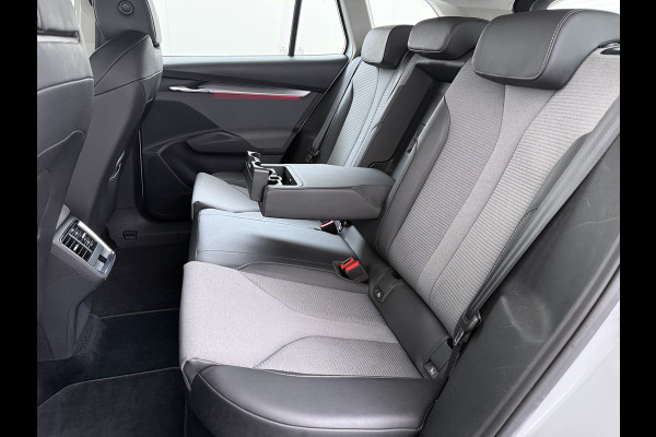 Škoda ENYAQ iV 60 SOH 93% Adap.Cruise Stuur+Stoelverwarming 3-Zone Ecc Camera Apple Carplay Android Auto Navi Pdc Lmv 20" DAB P-Assist Isofix Keyless-Go Verkeersbord detectie File Assist 1e Eigenaar Dealeronderhouden Origineel Nederlandse Auto