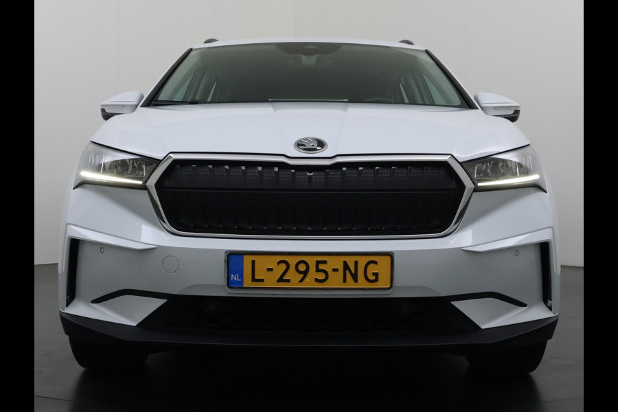 Škoda ENYAQ iV 60 SOH 93% Adap.Cruise Stuur+Stoelverwarming 3-Zone Ecc Camera Apple Carplay Android Auto Navi Pdc Lmv 20" DAB P-Assist Isofix Keyless-Go Verkeersbord detectie File Assist 1e Eigenaar Dealeronderhouden Origineel Nederlandse Auto