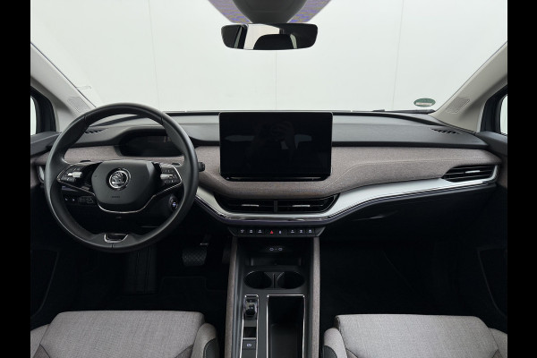 Škoda ENYAQ iV 60 First Edition Adap.Cruise Stuur+Stoelverwarming Camera 3-Zone Ecc Elek.Stoel+Memory Apple Carplay Android Auto Navi Pdc SOH 90% Keyless Advanced Matrix-Led Privacy Glas Lmv 20" DAB P-Assist Dodehoek detector Rijstrooksensor Origineel Nederlandse Auto